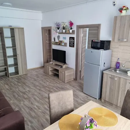 Apartment Summerland M&a