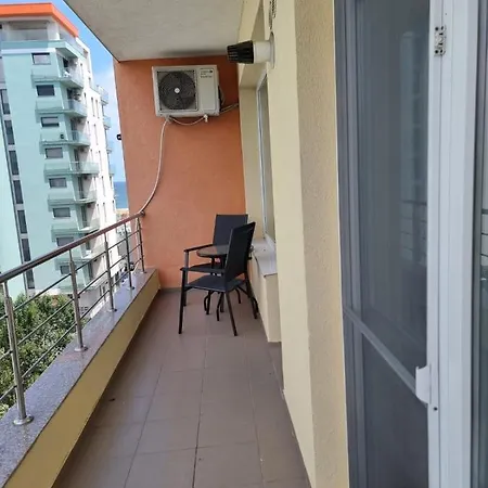 Summerland M&a Apartment Mamaia